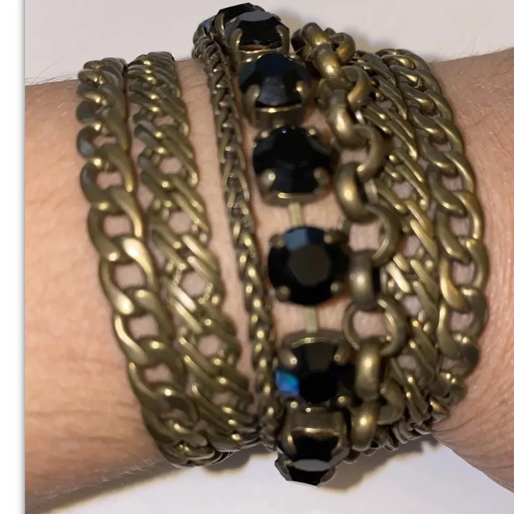 MARIANA LAYERED CHAIN STRAND BRACELET WITH BLACK CRYSTALS - ANTIQUE